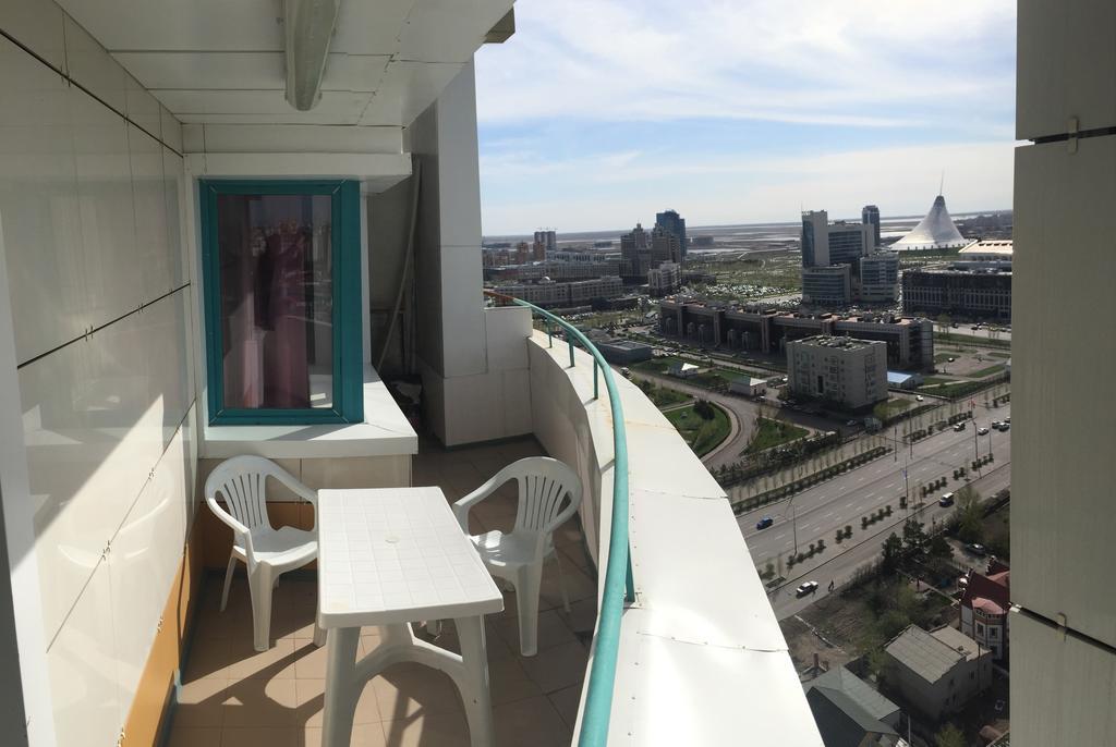 Apartment Lazurniy Astana Zimmer foto