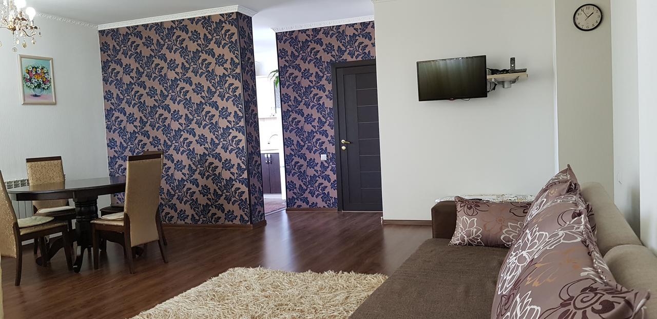 Apartment Lazurniy Astana Exterior foto